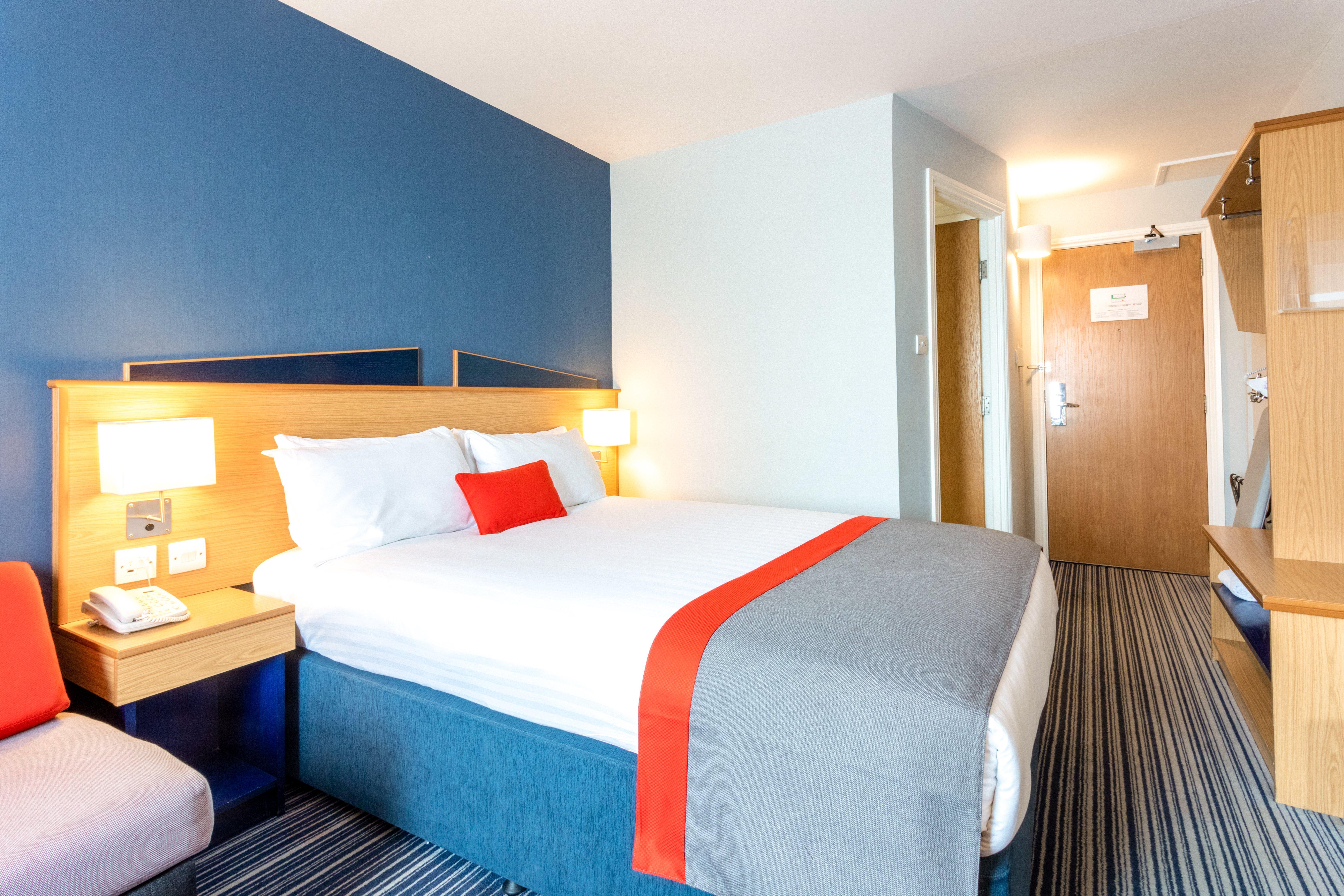 Holiday Inn Express Perth, An Ihg Hotel Εξωτερικό φωτογραφία
